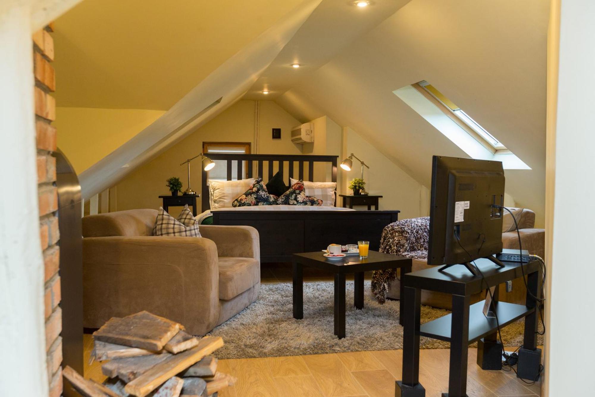 Ratiu House Hotel Turda Luaran gambar